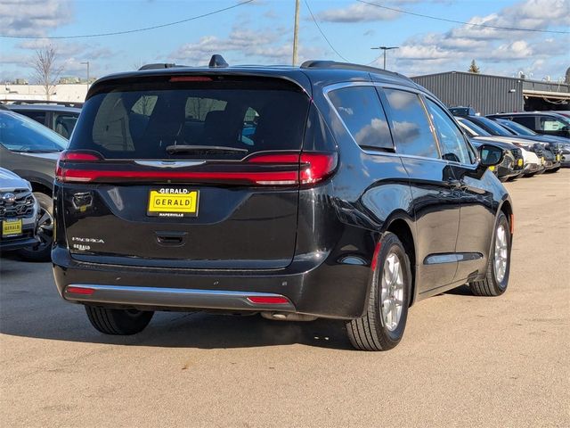 2022 Chrysler Pacifica Touring-L