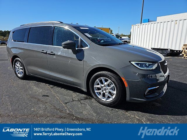 2022 Chrysler Pacifica Touring-L