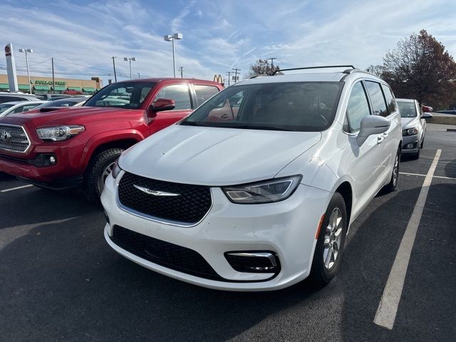 2022 Chrysler Pacifica Touring-L