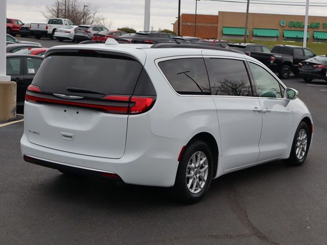 2022 Chrysler Pacifica Touring-L