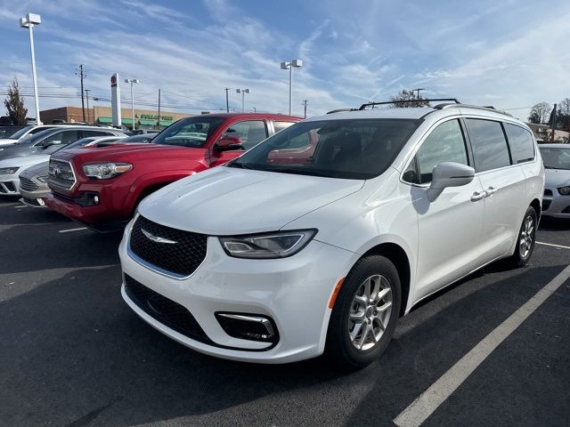 2022 Chrysler Pacifica Touring-L