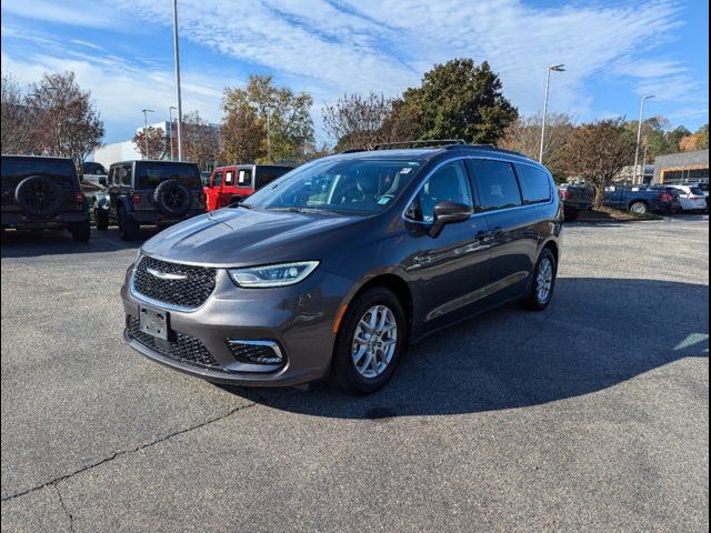 2022 Chrysler Pacifica Touring-L