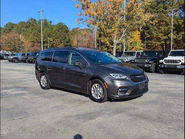 2022 Chrysler Pacifica Touring-L