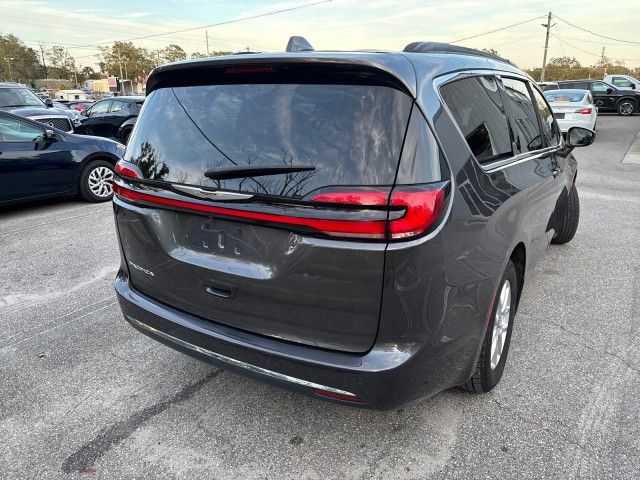 2022 Chrysler Pacifica Touring-L