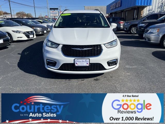 2022 Chrysler Pacifica Touring-L