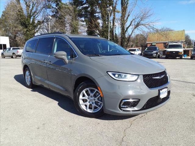 2022 Chrysler Pacifica Touring-L