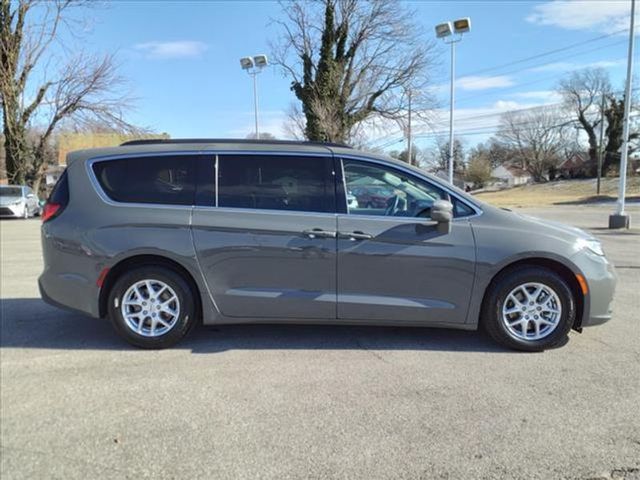 2022 Chrysler Pacifica Touring-L