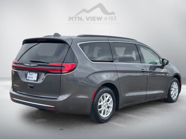 2022 Chrysler Pacifica Touring-L