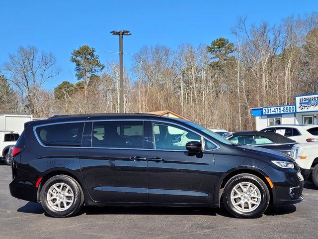 2022 Chrysler Pacifica Touring-L