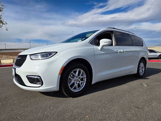 2022 Chrysler Pacifica Touring-L