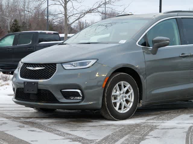 2022 Chrysler Pacifica Touring-L