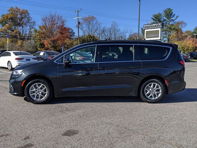 2022 Chrysler Pacifica Touring-L