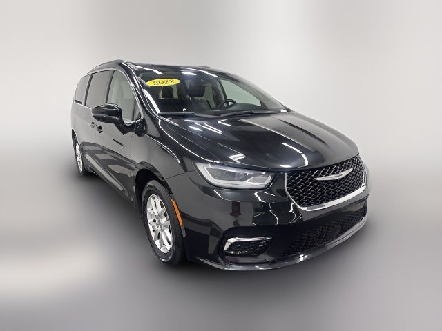 2022 Chrysler Pacifica Touring-L