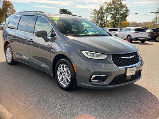 2022 Chrysler Pacifica Touring-L