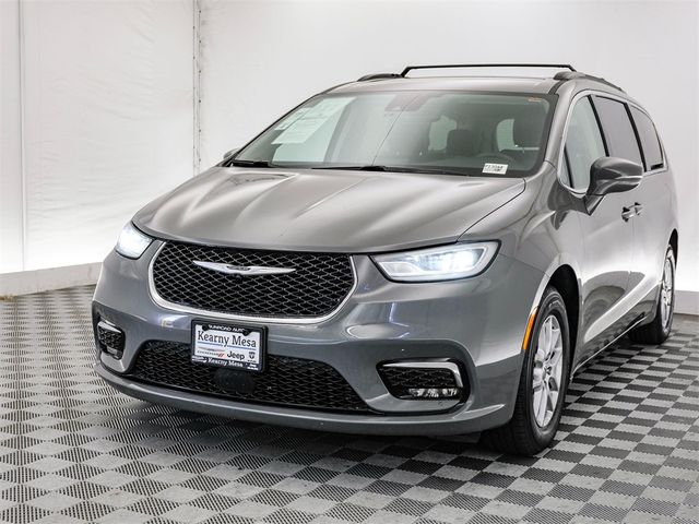 2022 Chrysler Pacifica Touring-L