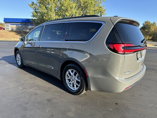 2022 Chrysler Pacifica Touring-L