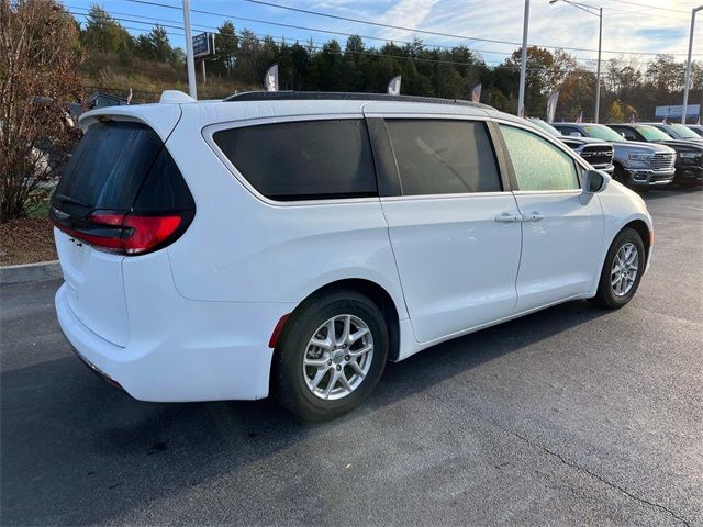 2022 Chrysler Pacifica Touring-L