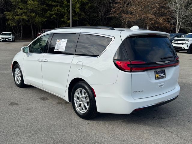 2022 Chrysler Pacifica Touring-L