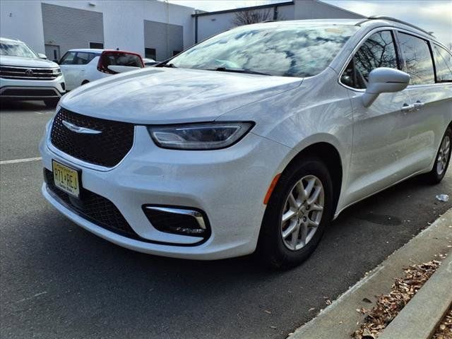 2022 Chrysler Pacifica Touring-L