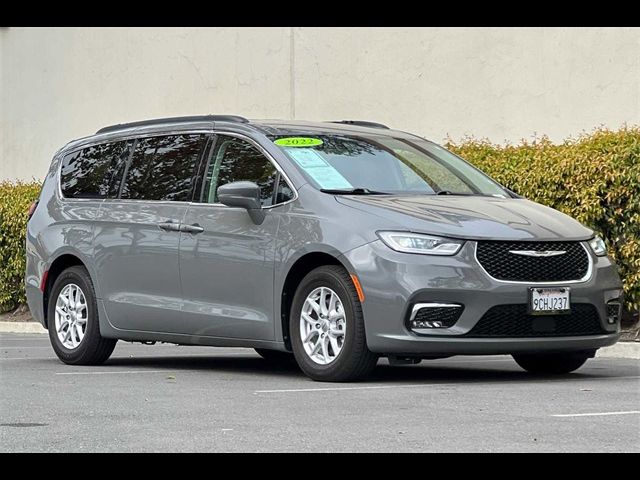 2022 Chrysler Pacifica Touring-L