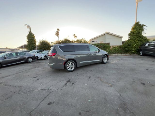 2022 Chrysler Pacifica Touring-L