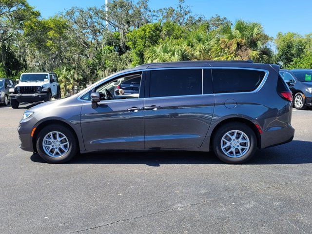 2022 Chrysler Pacifica Touring-L