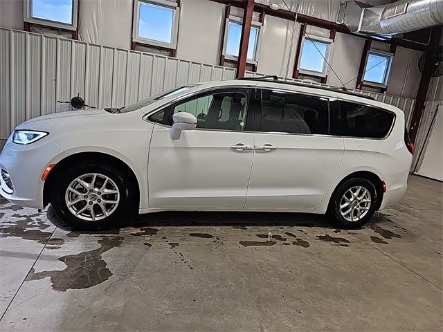 2022 Chrysler Pacifica Touring-L