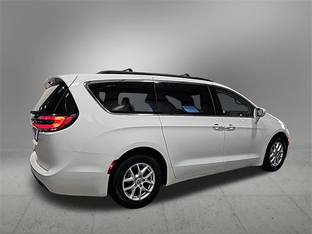 2022 Chrysler Pacifica Touring-L