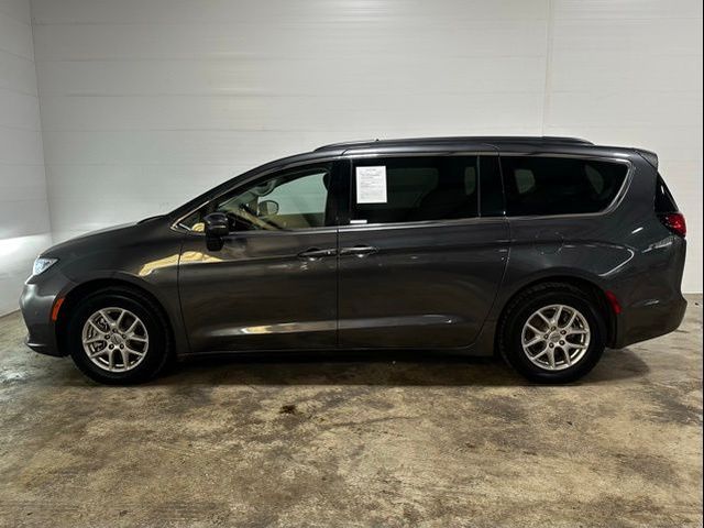 2022 Chrysler Pacifica Touring-L