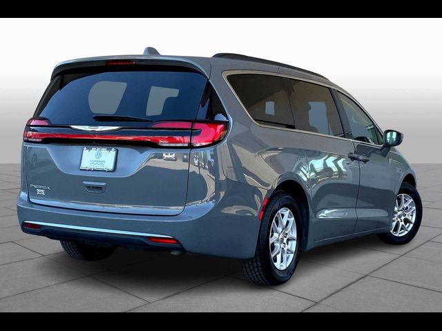 2022 Chrysler Pacifica Touring-L