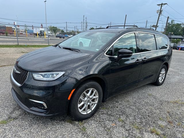 2022 Chrysler Pacifica Touring-L