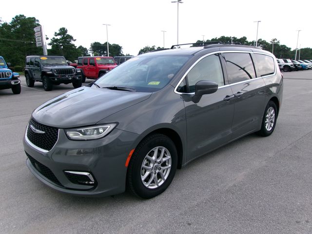 2022 Chrysler Pacifica Touring-L