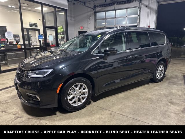 2022 Chrysler Pacifica Touring-L