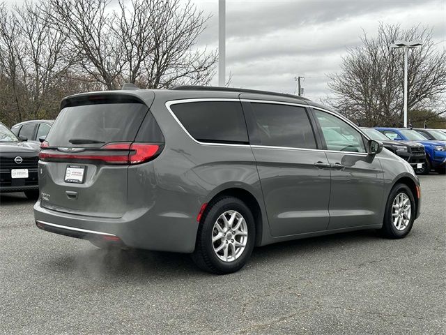 2022 Chrysler Pacifica Touring-L