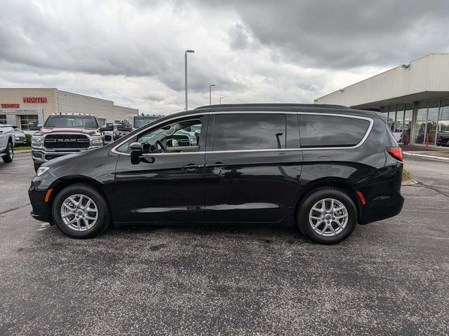 2022 Chrysler Pacifica Touring-L