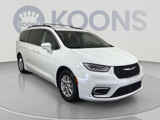 2022 Chrysler Pacifica Touring-L