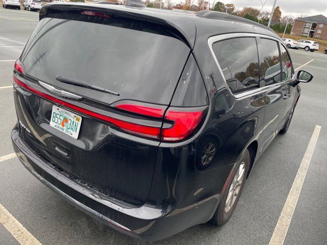 2022 Chrysler Pacifica Touring-L