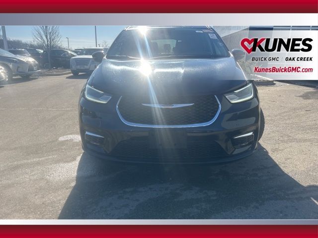 2022 Chrysler Pacifica Touring-L