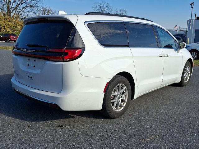 2022 Chrysler Pacifica Touring-L