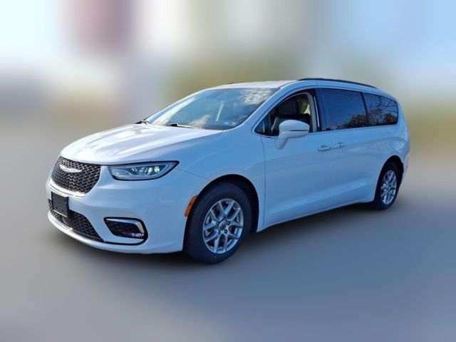 2022 Chrysler Pacifica Touring-L