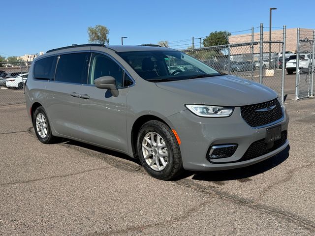 2022 Chrysler Pacifica Touring-L