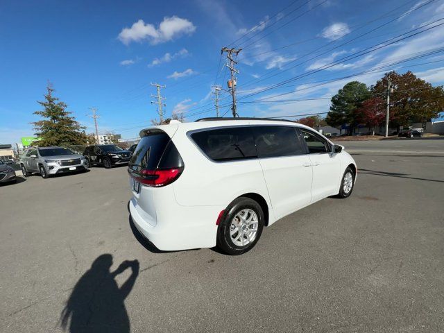 2022 Chrysler Pacifica Touring-L