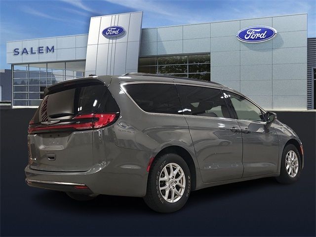 2022 Chrysler Pacifica Touring-L