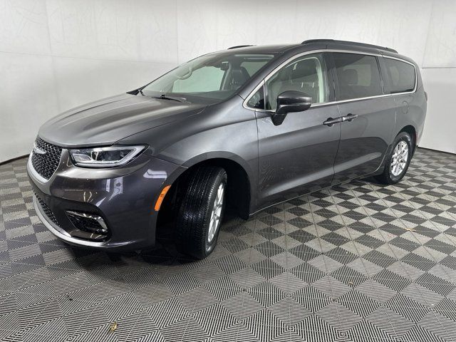 2022 Chrysler Pacifica Touring-L