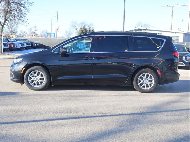 2022 Chrysler Pacifica Touring-L