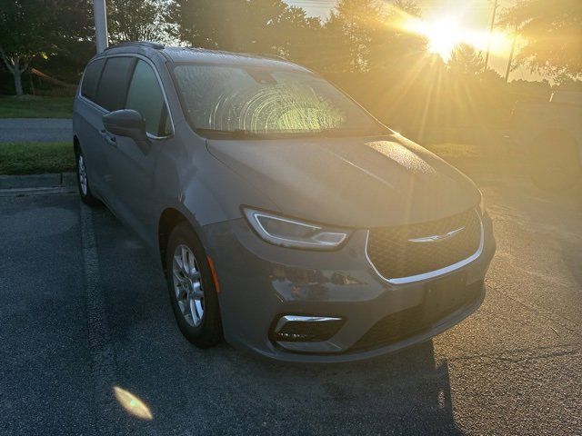 2022 Chrysler Pacifica Touring-L