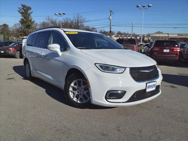 2022 Chrysler Pacifica Touring-L