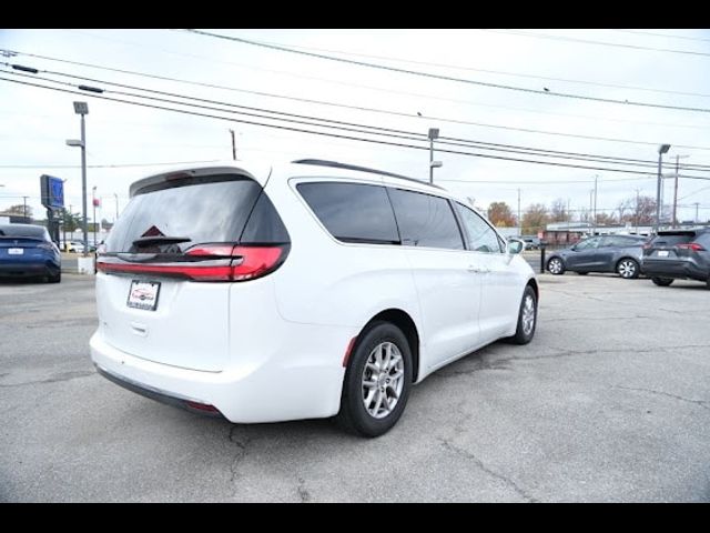 2022 Chrysler Pacifica Touring-L