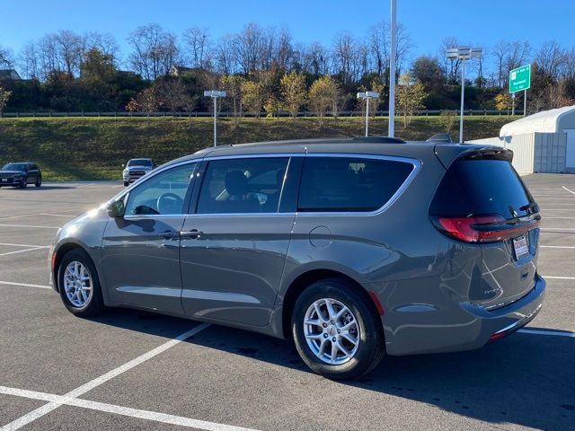 2022 Chrysler Pacifica Touring-L