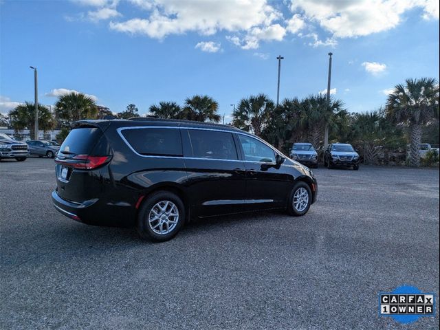 2022 Chrysler Pacifica Touring-L